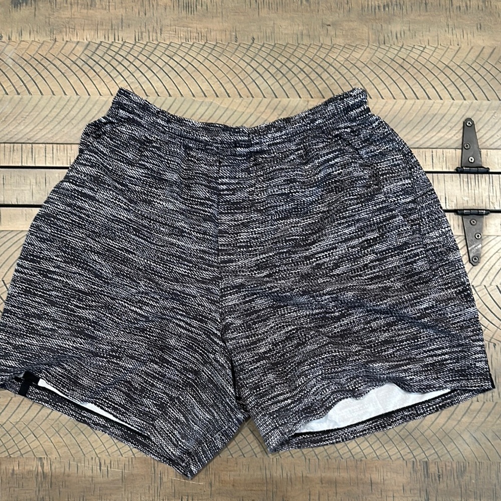 Men’s Lululemon Black and White Graphic Shorts